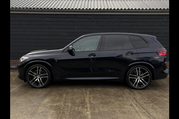 BMW X5 xDrive45e High Executive M-Sport l Sky Lounge l Achteras best. l M-Perf. Stoelen l Panorama l Softclose
