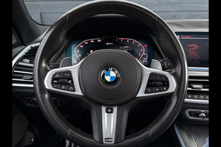 BMW X5 xDrive45e High Executive M-Sport l Sky Lounge l Achteras best. l M-Perf. Stoelen l Panorama l Softclose