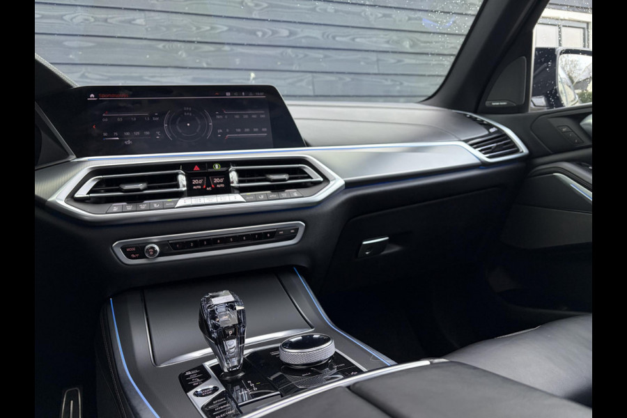 BMW X5 xDrive45e High Executive M-Sport l Sky Lounge l Achteras best. l M-Perf. Stoelen l Panorama l Softclose