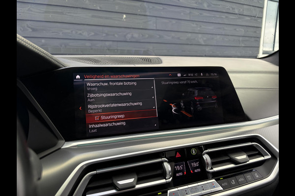 BMW X5 xDrive45e High Executive M-Sport l Sky Lounge l Achteras best. l M-Perf. Stoelen l Panorama l Softclose
