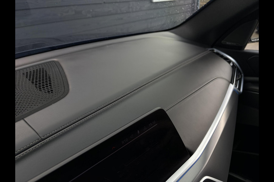 BMW X5 xDrive45e High Executive M-Sport l Sky Lounge l Achteras best. l M-Perf. Stoelen l Panorama l Softclose