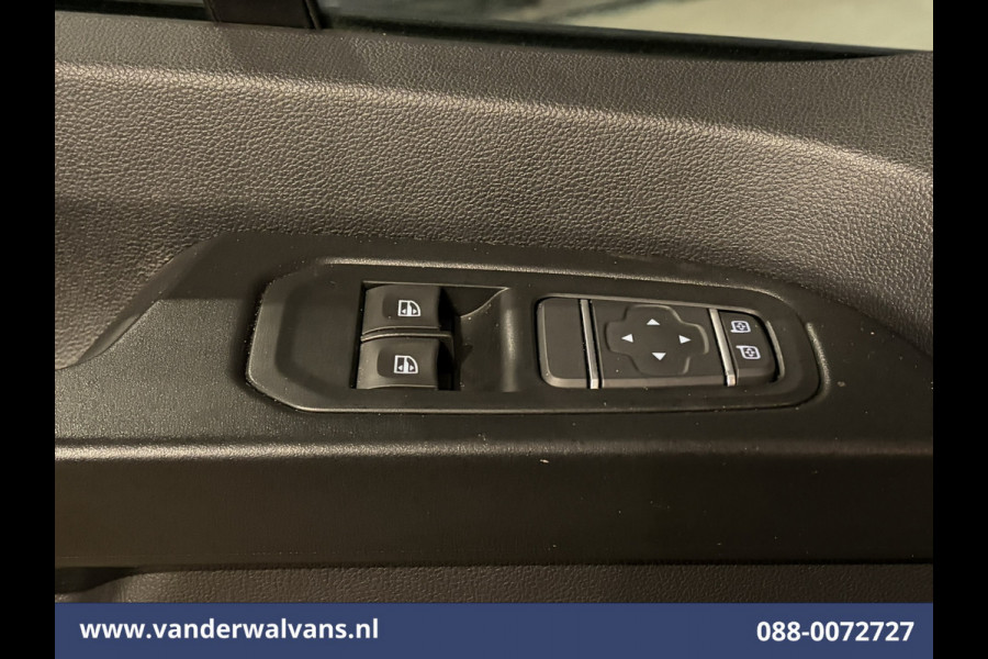 Renault Trafic 2.0 dCi 131pk L2H1 Euro6 Airco | LED | Cruisecontrol | Sidebars Parkeersensoren, Bijrijdersbank