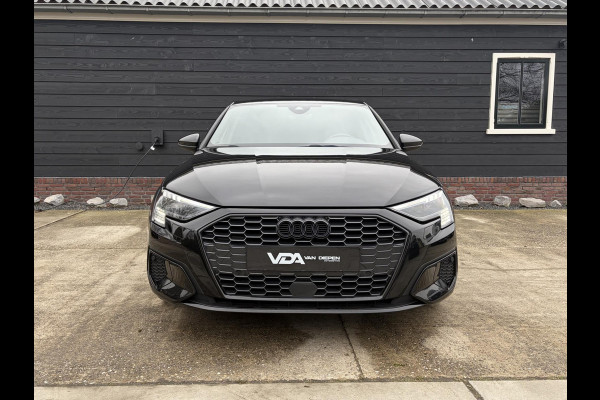 Audi A3 Sportback 35 TFSI edition one S-Line l Black-Edit. l Trekh. l RS-Seats l Matrix l 19'' l Apple Cplay