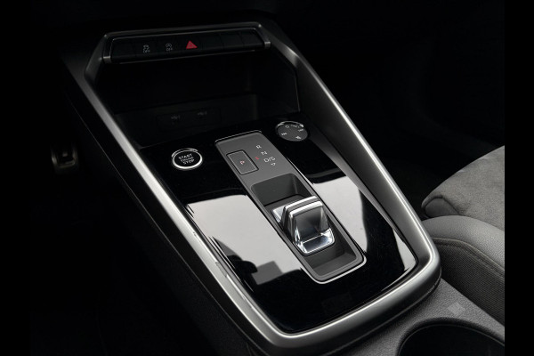 Audi A3 Sportback 35 TFSI edition one S-Line l Black-Edit. l Trekh. l RS-Seats l Matrix l 19'' l Apple Cplay