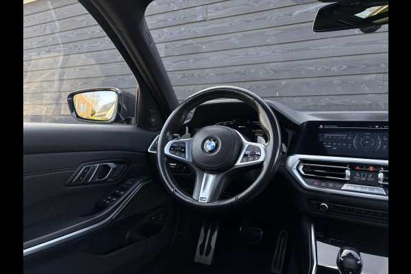 BMW 3 Serie Touring 330e High Executive M-Sport l Individual l Laser l Panorama l HUD l Trekhaak
