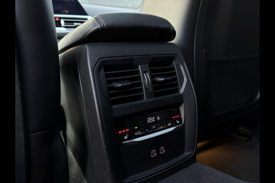 BMW 3 Serie Touring 330e High Executive M-Sport l Individual l Laser l Panorama l HUD l Trekhaak