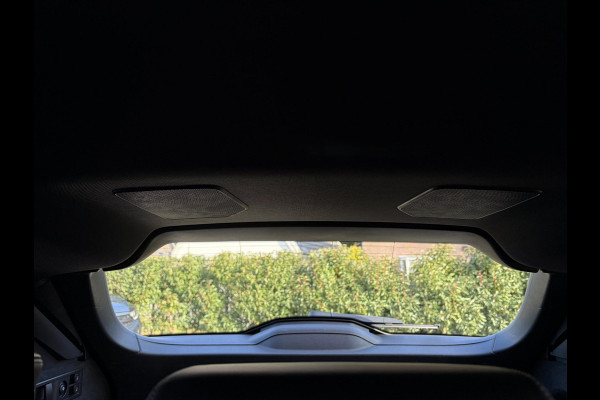 BMW 3 Serie Touring 330e High Executive M-Sport l Individual l Laser l Panorama l HUD l Trekhaak