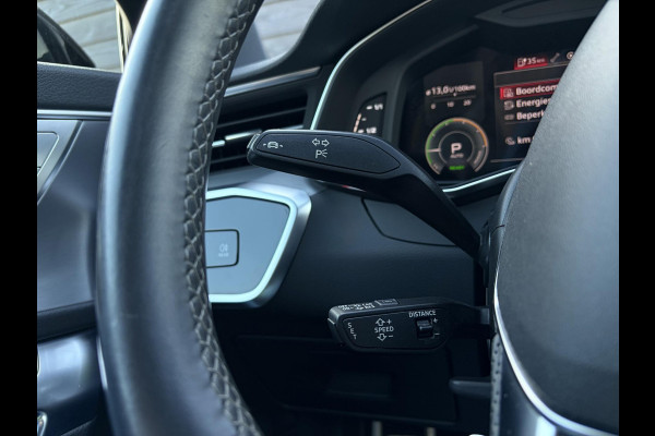 Audi A6 Avant 55 TFSI e quattro Competition - S-Line l Panorama l Trekhaak l HUD l Memory
