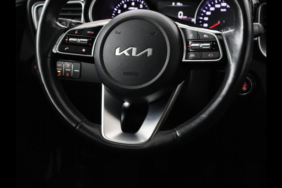 Kia Ceed 1.0 T-GDi DynamicPlusLine | Stoel & stuurverwarming | Trekhaak | Adaptive cruise | Camera | Carplay | Half leder | Keyless | Full LED | Navigatie