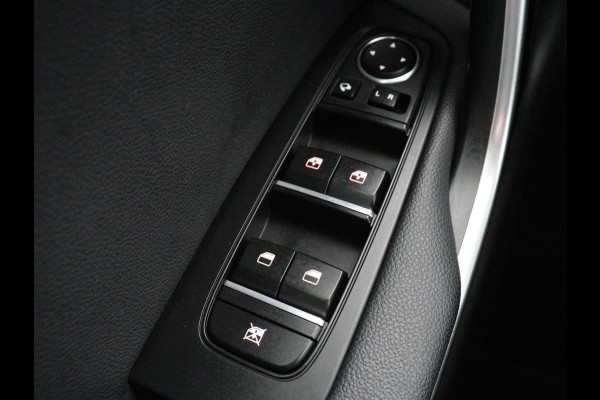 Kia Ceed 1.0 T-GDi DynamicPlusLine | Stoel & stuurverwarming | Trekhaak | Adaptive cruise | Camera | Carplay | Half leder | Keyless | Full LED | Navigatie