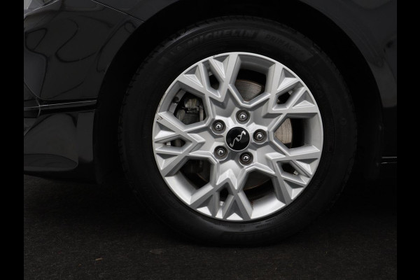 Kia Ceed 1.0 T-GDi DynamicPlusLine | Stoel & stuurverwarming | Trekhaak | Adaptive cruise | Camera | Carplay | Half leder | Keyless | Full LED | Navigatie