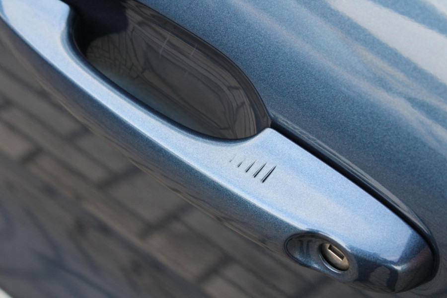 Ford Kuga 2.5 PHEV Vignale | Winter pack | Lederen bekleding | Camera