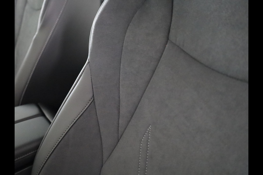 Volkswagen ID.7 Pro Limited Edition 77 kWh accu 286 PK | Velgen 20" | Trekhaak| Stoel & Stuurverwarming |