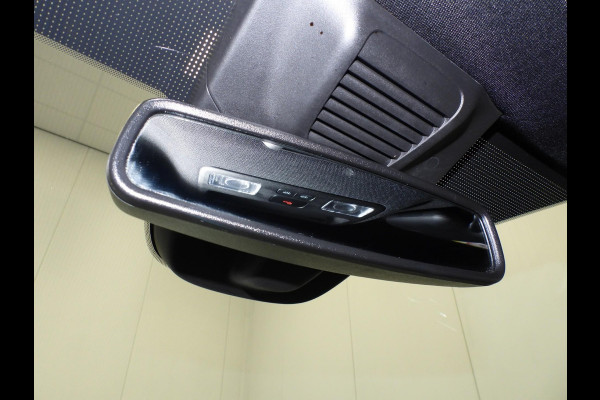 Ford FOCUS Wagon 1.0 EcoBoost ST Line Business NAVI/CAMERA/CLIMA/HEAD-UP/LED/17"LMV!