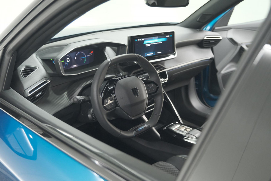 Peugeot e-2008 EV GT 50 kWh | Camera | Navigatie | Apple Carplay | Parkeersensoren