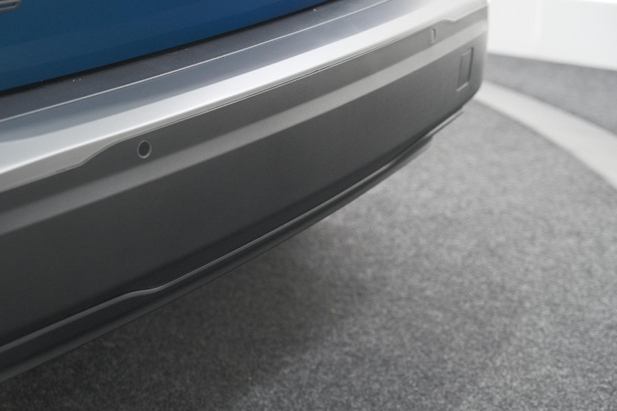 Peugeot e-2008 EV GT 50 kWh | Camera | Navigatie | Apple Carplay | Parkeersensoren