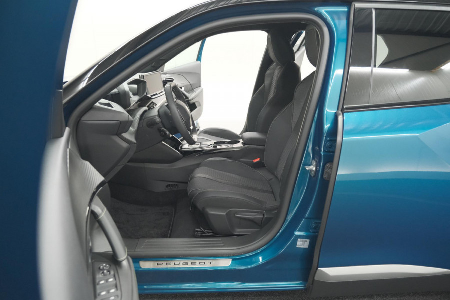 Peugeot e-2008 EV GT 50 kWh | Camera | Navigatie | Apple Carplay | Parkeersensoren