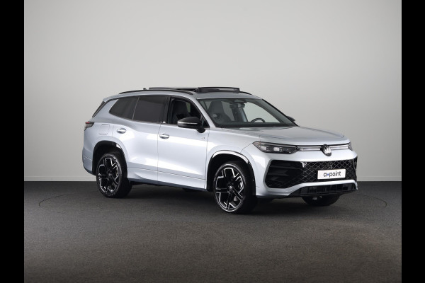 Volkswagen Tayron 1.5 eHybrid R-Line Edition 204PK | Automaat (DSG) | Panoramadak | Black Style pakket | Wegklapbare trekhaak | Verlengde garantie