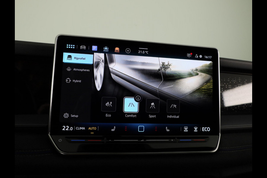 Volkswagen Tayron 1.5 eHybrid R-Line Edition 204PK | Automaat (DSG) | Panoramadak | Black Style pakket | Wegklapbare trekhaak | Verlengde garantie