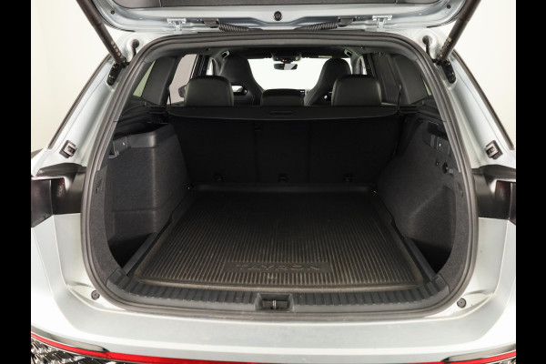 Volkswagen Tayron 1.5 eHybrid R-Line Edition 204PK | Automaat (DSG) | Panoramadak | Black Style pakket | Wegklapbare trekhaak | Verlengde garantie