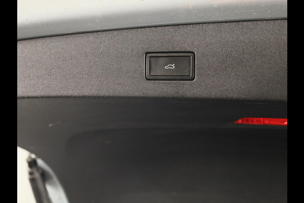 Volkswagen Tayron 1.5 eHybrid R-Line Edition 204PK | Automaat (DSG) | Panoramadak | Black Style pakket | Wegklapbare trekhaak | Verlengde garantie