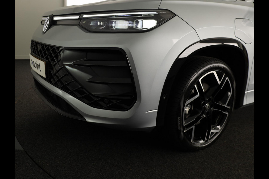 Volkswagen Tayron 1.5 eHybrid R-Line Edition 204PK | Automaat (DSG) | Panoramadak | Black Style pakket | Wegklapbare trekhaak | Verlengde garantie