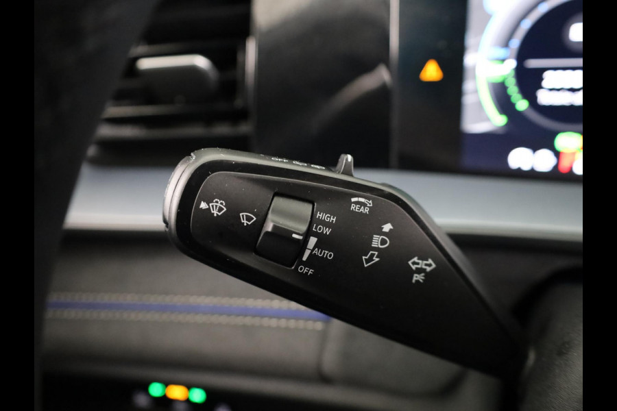 Volkswagen Tayron 1.5 eHybrid R-Line Edition 204PK | Automaat (DSG) | Panoramadak | Black Style pakket | Wegklapbare trekhaak | Verlengde garantie