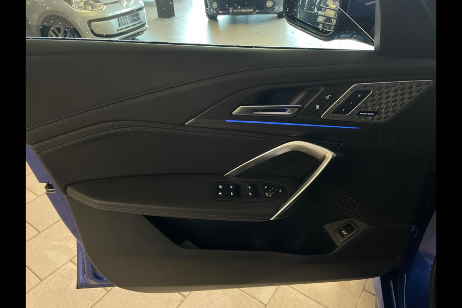 BMW X1 XDrive30e M Pakket 327PK AUTOMAAT AIRCO NAVI CRUISE BT STUURVERWARMING 360 CAMERA LED MET LAK TREKHAAK CENT VERG NIEUWSTAAT