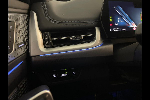 BMW X1 XDrive30e M Pakket 327PK AUTOMAAT AIRCO NAVI CRUISE BT STUURVERWARMING 360 CAMERA LED MET LAK TREKHAAK CENT VERG NIEUWSTAAT