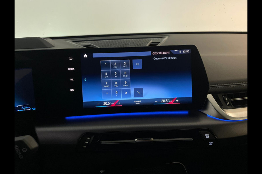 BMW X1 XDrive30e M Pakket 327PK AUTOMAAT AIRCO NAVI CRUISE BT STUURVERWARMING 360 CAMERA LED MET LAK TREKHAAK CENT VERG NIEUWSTAAT