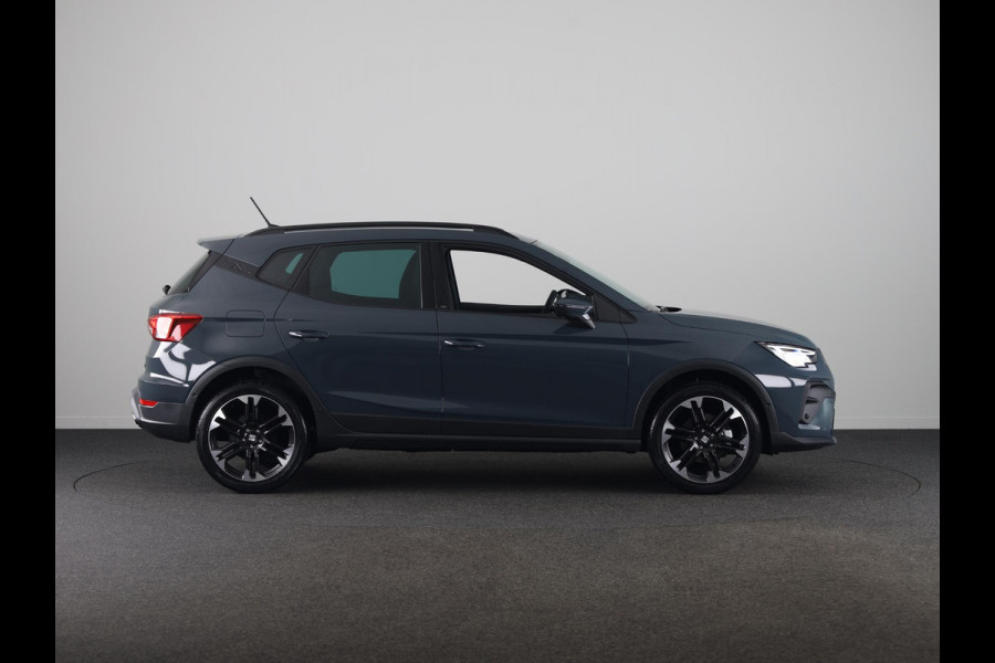 Seat Arona FR Business Connect 1.0 EcoTSI 70 kW / 95 PK SUV 5 | Bucket Seats | 18 inch Velgen 'Performance Machined' | Stoelverwarming | Adaptive Cruise Control | Achteruitrij Camera | Sensoren V+A