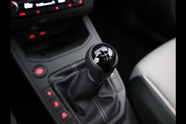 Seat Arona FR Business Connect 1.0 EcoTSI 70 kW / 95 PK SUV 5 | Bucket Seats | 18 inch Velgen 'Performance Machined' | Stoelverwarming | Adaptive Cruise Control | Achteruitrij Camera | Sensoren V+A