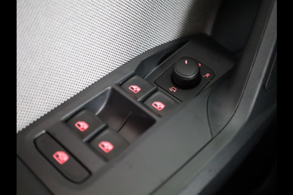 Seat Arona FR Business Connect 1.0 EcoTSI 70 kW / 95 PK SUV 5 | Bucket Seats | 18 inch Velgen 'Performance Machined' | Stoelverwarming | Adaptive Cruise Control | Achteruitrij Camera | Sensoren V+A