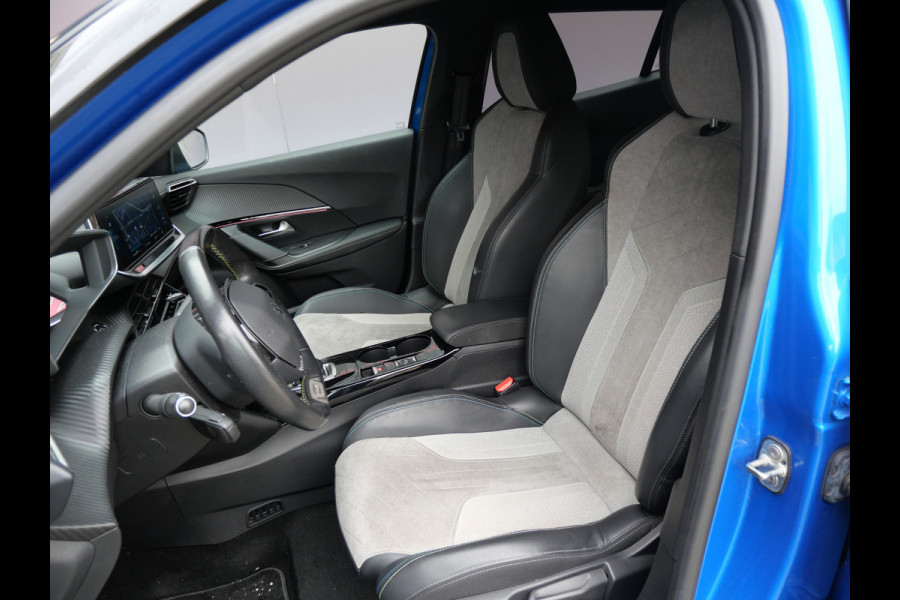 Peugeot e-2008 EV GT-PACK 50 kWh | A.C.C | 3D COCKPIT | TREKHAAK | ALCANTARA LEER!!
