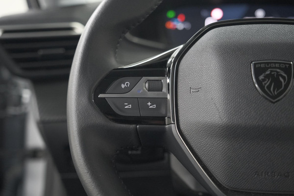 Peugeot 208 PureTech 100 Allure | Apple Carplay | Parkeersensoren | Climate Control