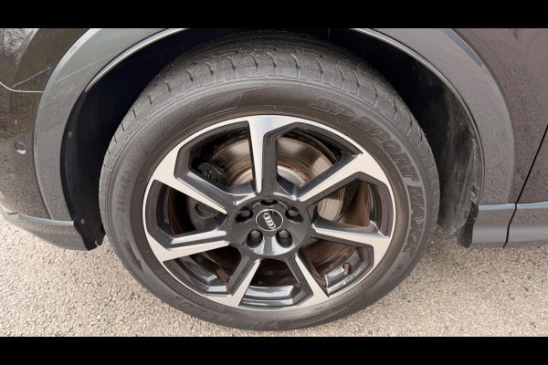 Audi Q3 40 TFSI 190PK Quattro 360"CAMERA VIRTUAL-DISPLAY MATRIX- NAVI LED-XENON 19"LM