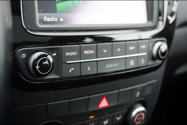 Kia Venga 1.4 Edition | HOGE ZIT | TREKHAAK | PANO | CLIMA | CAMERA