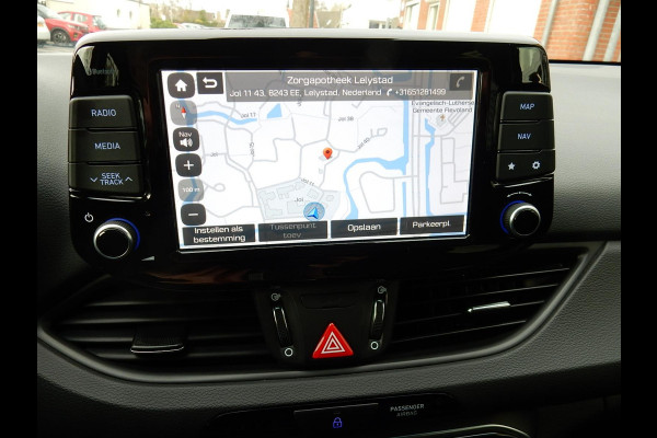 Hyundai i30 1.0 T-GDI*NAVI*CR CONTR*CAMERA*KEYLESS*