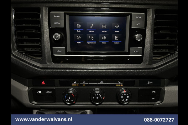 Volkswagen Crafter 2.0 TDI 141pk L3H3 L2H2 Euro6 Airco | Camera | Apple Carplay | Stoelverwarming Android Auto, Parkeersensoren, Bijrijdersbank