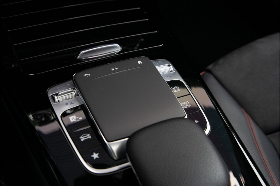 Mercedes-Benz CLA-Klasse 250 AMG Premium Plus, Pano, Burmester, Memory, Widescreen, Nightpack