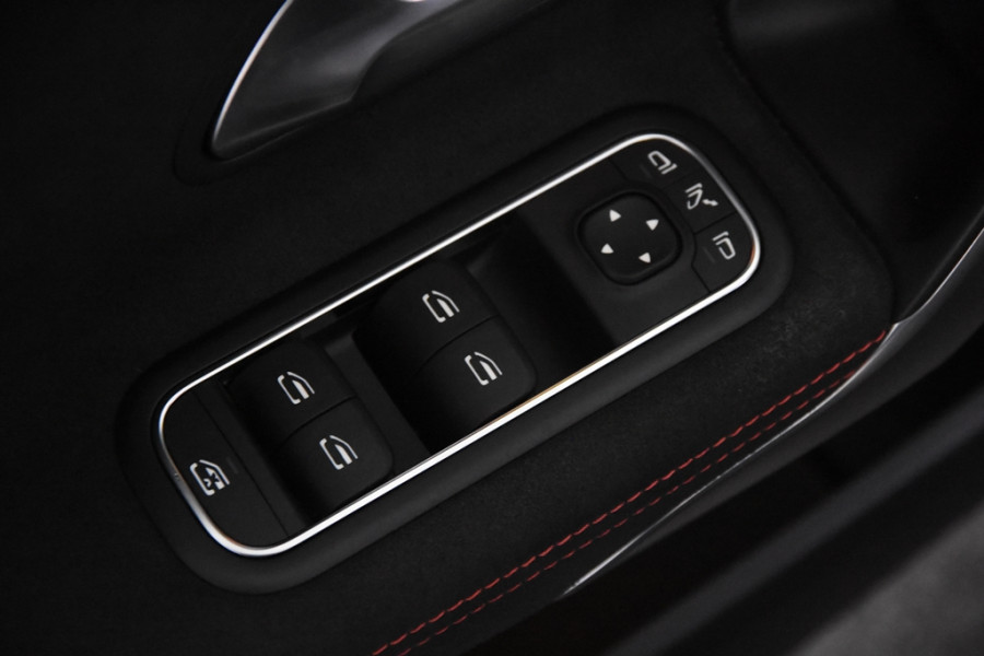 Mercedes-Benz A-Klasse 250 e AMG Line *1ste Eigenaar*Ambiente*Stoelverwarming*Standkachel*