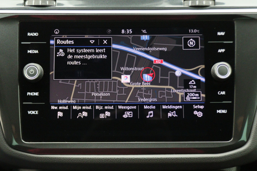 Volkswagen Tiguan 1.5 TSI ACT Comfortline Business LED, Navigatie, ACC, Trekhaak, Lane Assist, PDC