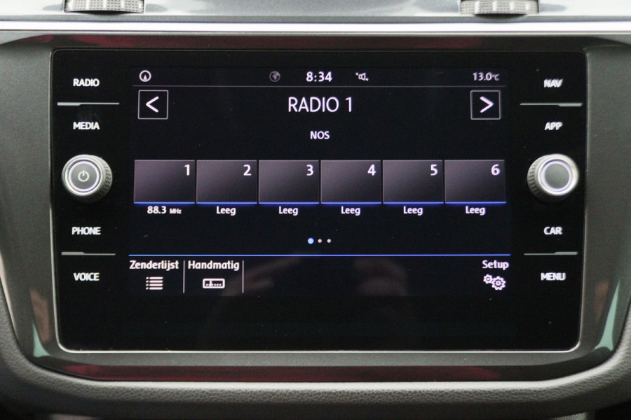 Volkswagen Tiguan 1.5 TSI ACT Comfortline Business LED, Navigatie, ACC, Trekhaak, Lane Assist, PDC