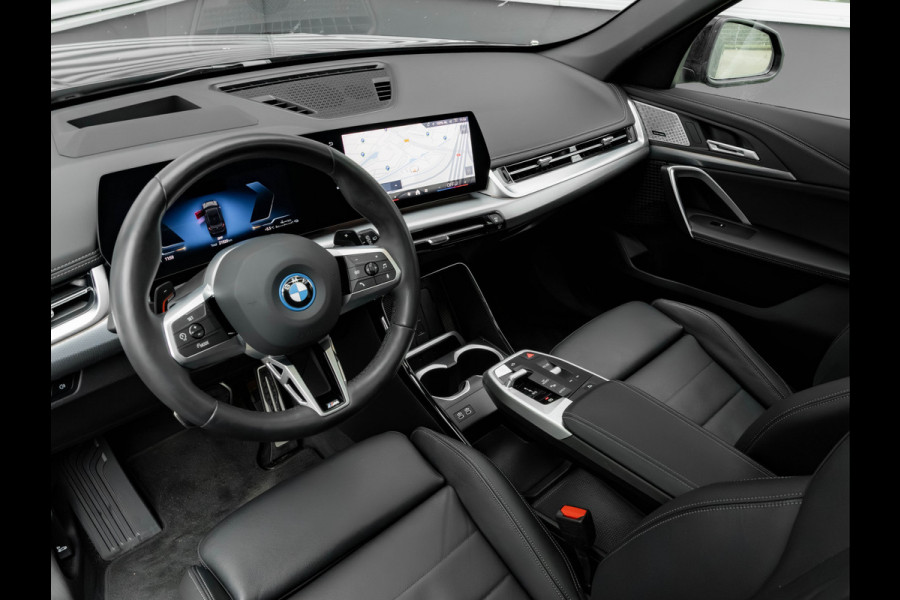BMW X1 xDrive25e M-Sport - Pano - Memory + Masssagezetel - Driving Ass Prof