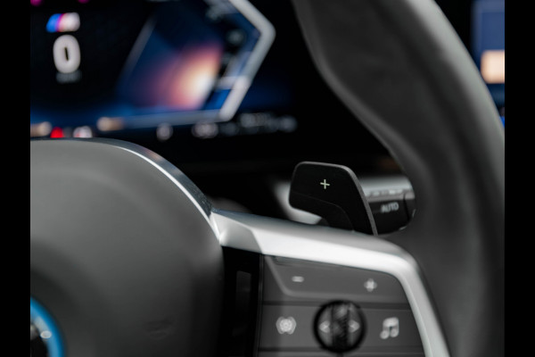 BMW X1 xDrive25e M-Sport - Pano - Memory + Masssagezetel - Driving Ass Prof