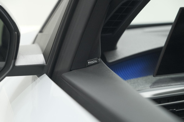 Peugeot 3008 1.2 Hybrid 136 GT | Panoramdak | 360 Camera | Focal | Elektrische Kofferklep | Allseason Banden