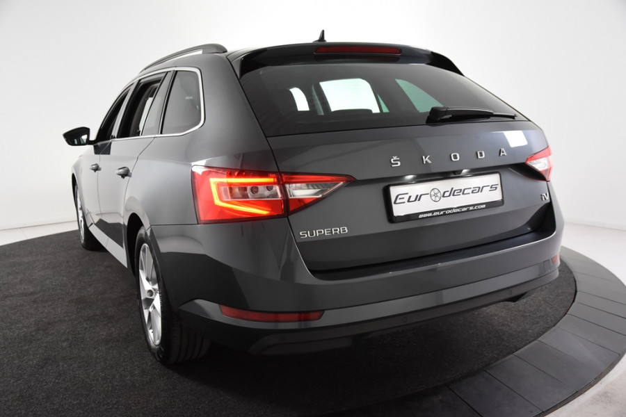 Škoda Superb Combi 1.4 TSI iV Hybrid *1ste Eigenaar*Navigatie*Stoelverwarming*