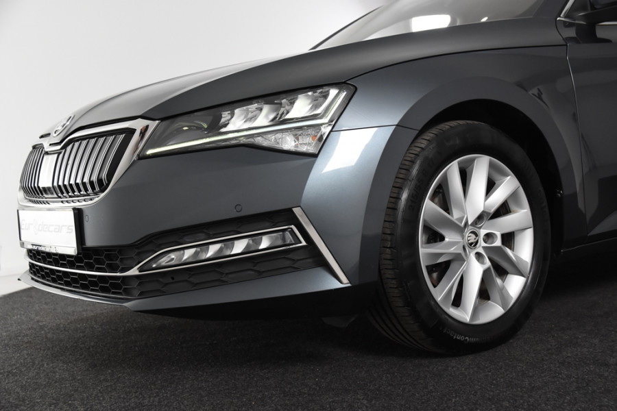 Škoda Superb Combi 1.4 TSI iV Hybrid *1ste Eigenaar*Navigatie*Stoelverwarming*