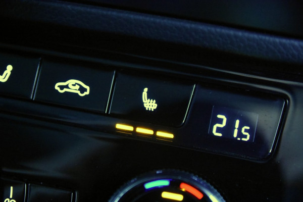 Škoda Superb Combi 1.4 TSI iV Hybrid *1ste Eigenaar*Navigatie*Stoelverwarming*