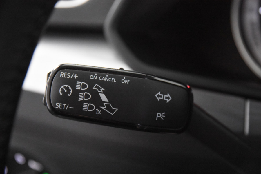 Škoda Superb Combi 1.4 TSI iV Hybrid *1ste Eigenaar*Navigatie*Stoelverwarming*